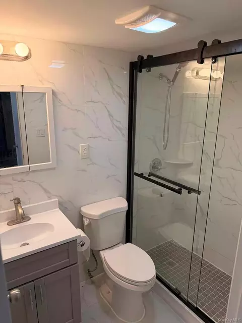 Bath - 144-34 37th Ave #4, New York, NY 11354 photo 1 of 1