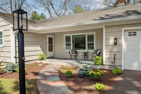 4 Richard Ter, Greenburgh, NY 10530