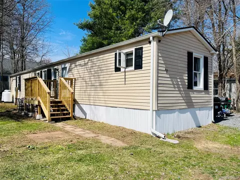 723 Beekman Rd #42, Beekman, NY 12533