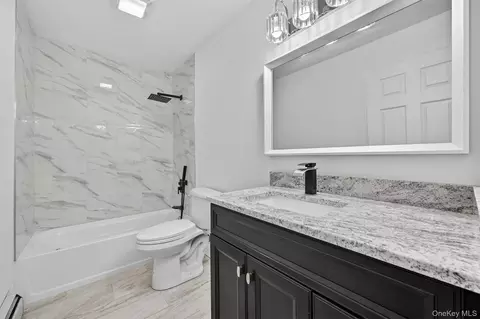 Bath - 225 Van Duzer Rd, Wallkill, NY 10940 photo 2 of 6