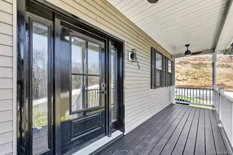 Exterior - 225 Van Duzer Rd, Wallkill, NY 10940 photo 4 of 5