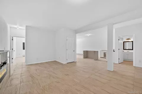 Living - 225 Van Duzer Rd, Wallkill, NY 10940 photo 9 of 10