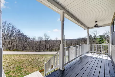 Exterior - 225 Van Duzer Rd, Wallkill, NY 10940 photo 3 of 5