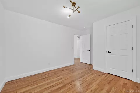 Bedroom - 225 Van Duzer Rd, Wallkill, NY 10940 photo 4 of 7