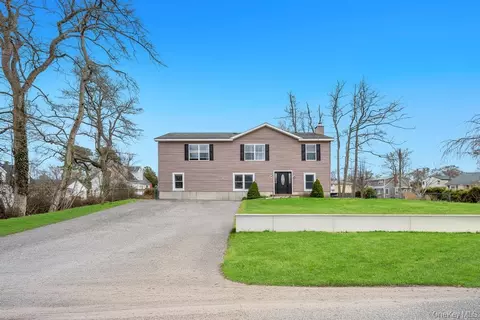 236 Forest Rd W, Mastic Beach, NY 11951