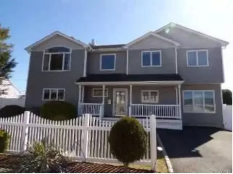 119 Morton Blvd, Plainview, NY 11803