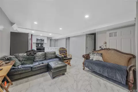 Other - 231 W Woodside Ave, Patchogue, NY 11772 photo 5 of 7