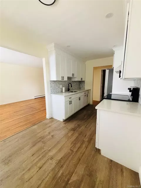 Kitchen - 6 Rolling Way #6D, Peekskill, NY 10566 photo 1 of 2