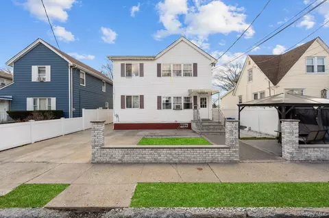 16934 144th Rd, Jamaica, NY 11434