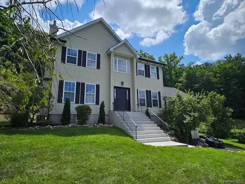 41 Hickory Rd, Ramapo, NY 10974