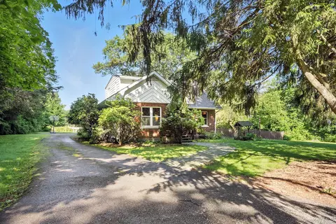 28 Moseman Ave, Katonah, NY 10536