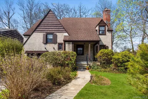 400 Warren Ave, Mamaroneck, NY 10543