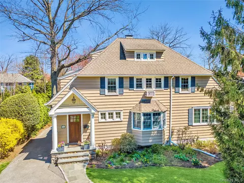 964 Highland Ave, Pelham, NY 10803