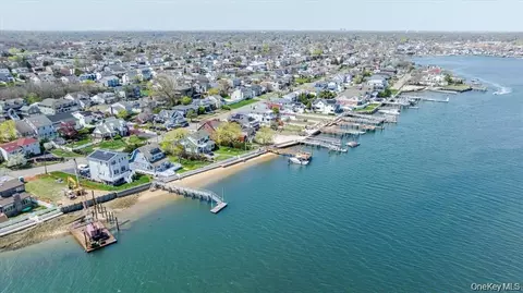 3505 Bay Front Dr, Baldwin, NY 11510