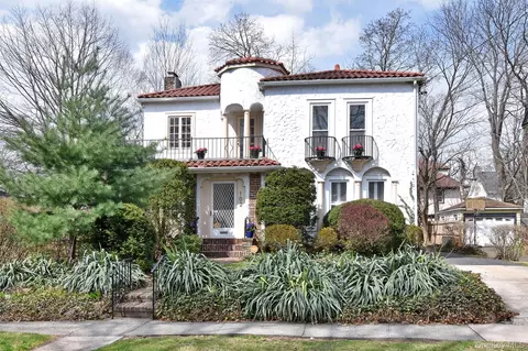 102 Magnolia Ave, Mount Vernon, NY 10553