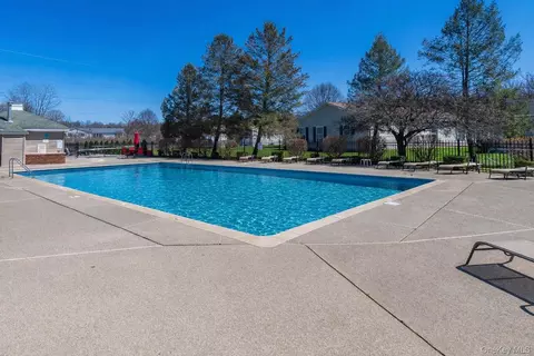 19 Biscayne Blvd, Poughkeepsie, NY 12603 photo 47
