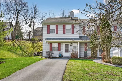 83 Lois Ln, Monroe, NY 10950