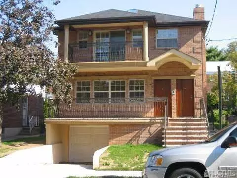 13-31 209th St, New York, NY 11360