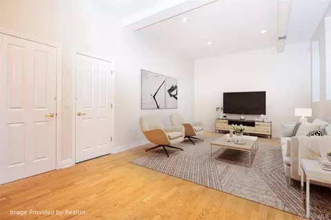 Living - 200 School House Rd #1A, Peekskill, NY 10566 photo 2 of 4