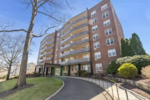 360 Westchester Ave #522, Port Chester, NY 10573