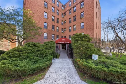 161 Pearsall Dr #2B, Mount Vernon, NY 10552