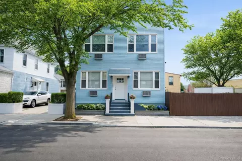 7037 72nd Pl, New York, NY 11385