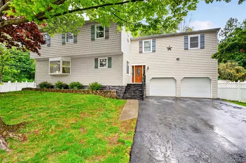 1 Merrywood Rd, Wappingers Falls, NY 12590