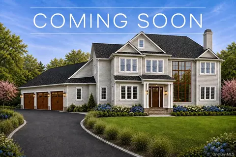 3 Seaforth Ln, Huntington, NY 11743