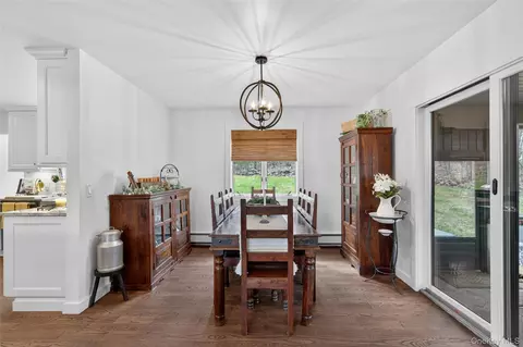 Dining - 3 Mountain Brook Rd, Cornwall, NY 12518 photo 1 of 2