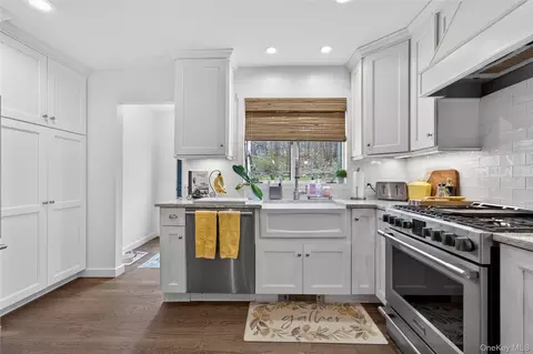 Kitchen - 3 Mountain Brook Rd, Cornwall, NY 12518 photo 6 of 6