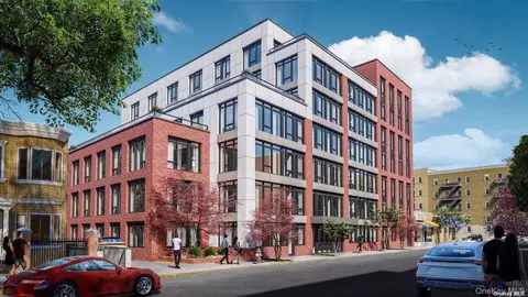 40-22 61st St #5E, New York, NY 11377