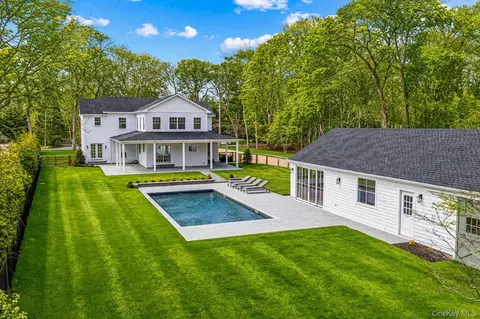 36 Jagger Ln, Westhampton, NY 11977