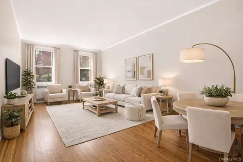 63109 Saunders St #A3, New York, NY 11374