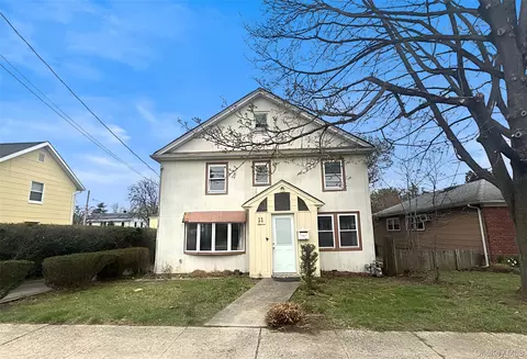 11 Waldo Ave, North Hempstead, NY 11548