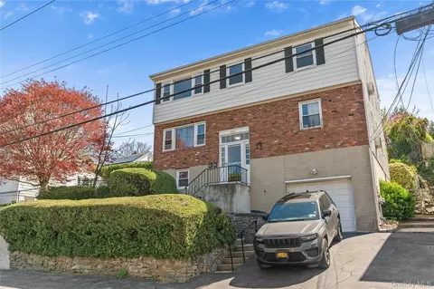 396 Columbus Ave, Eastchester, NY 10707