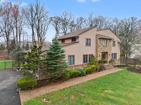 19 S Constitution, Orangetown, NY 10983