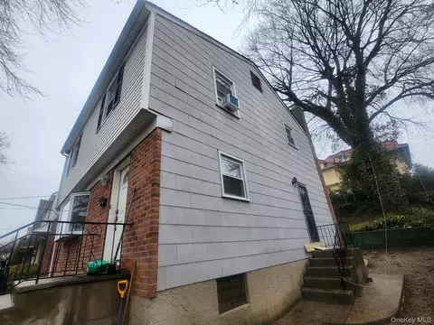 275 Claremont Ave, Mount Vernon, NY 10552