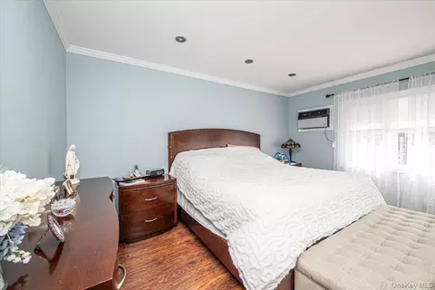 Bedroom - 19945 34th Ave, Flushing, NY 11358 photo 2 of 4