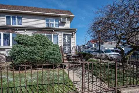 Exterior - 19945 34th Ave, Flushing, NY 11358 photo 2 of 5