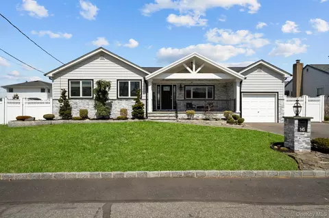 145 Ecker Ave, West Babylon, NY 11704