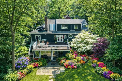 90 E Broadway, North Hempstead, NY 11576