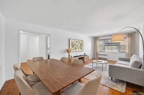 222 N Broadway #3D, Yonkers, NY 10701