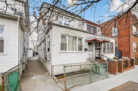 95-11 42nd Ave, Elmhurst, NY 11373