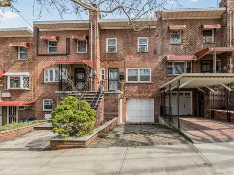 2578 Stedman Pl, New York, NY 10469