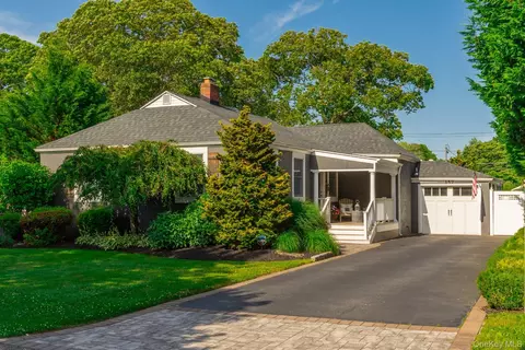 157 Sayville Blvd, Sayville, NY 11782