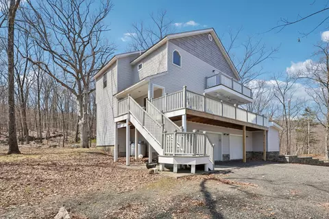 27 Krieger Rd, Highlands, NY 10922