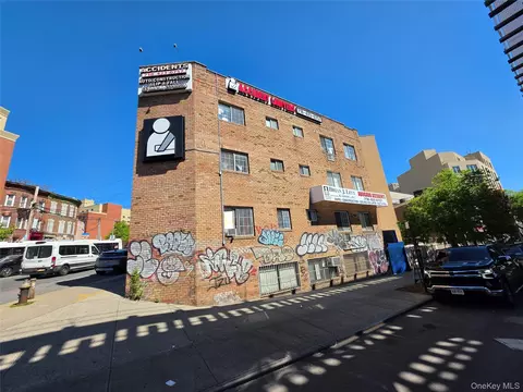 924 Rev James Polite Ave, New York, NY 10459