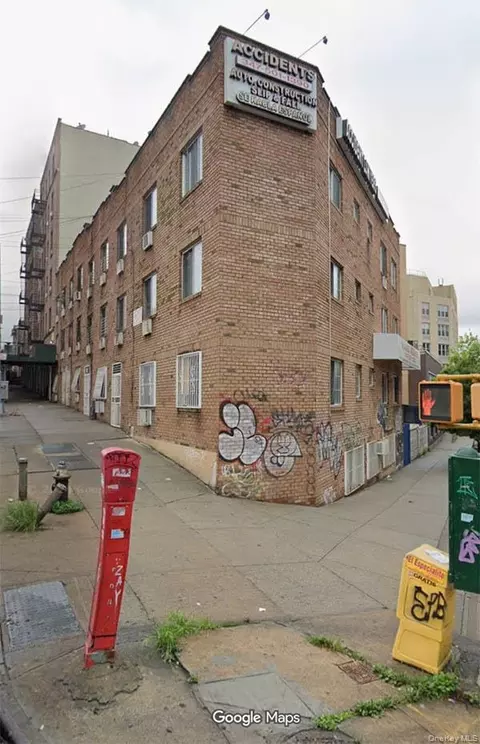 924 Rev James Polite Ave, New York, NY 10459