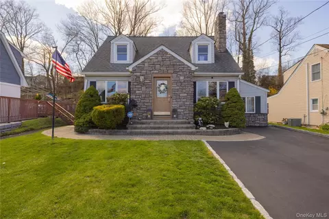 87 N Magnolia St, Orangetown, NY 10965