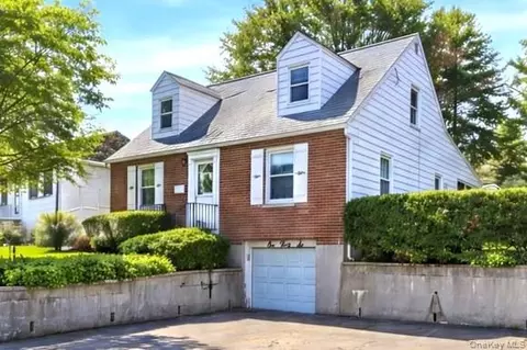 136 Roundhill Dr, Yonkers, NY 10710